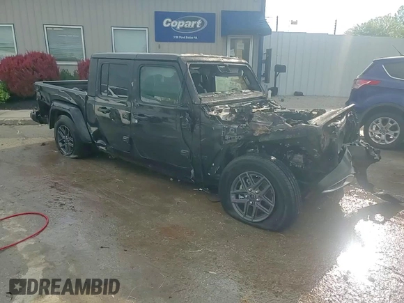 2024 Jeep Gladiator Sport z VIN 1C6HJTAGXRL109663, wystawiony jako Copart lot #54625495 z przebiegiem Nie podano mil oraz Nie do naprawy • Non repairable. Historia ofert i sprzedaży dostępna na DreamBid. Obrazek 14.