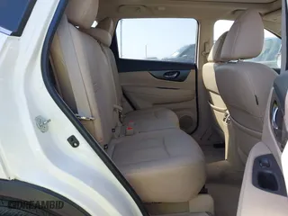 2015 Nissan Rogue SL with VIN 5N1AT2MV9FC886089, listed as a IAAI auction lot 41974712 with 33,946 mi miles. Bid and sale history available at carsss.com. Image 8.