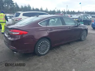 2017 Ford Fusion SE with VIN 3FA6P0HD5HR268475, listed as a IAAI auction lot 41933929 with 27,047 mi miles. Bid and sale history available at carsss.com. Image 4.