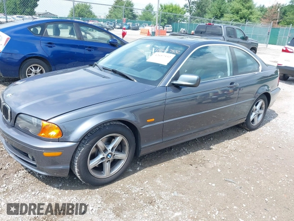 2002 BMW 3 Series 325Ci with VIN WBABN33402PG56171, listed as a IAAI auction lot 42657532 with 166,553 mi miles and . Bid and sale history available at DreamBid. Image 2.
