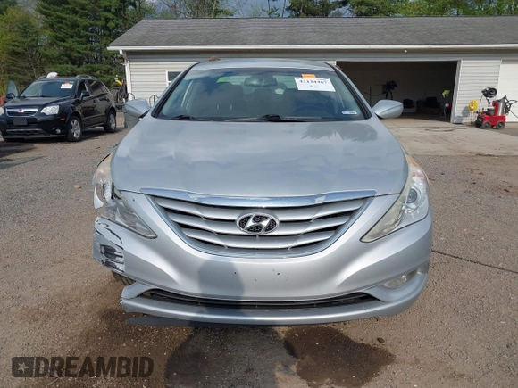 2013 Hyundai Sonata GLS with VIN 5NPEB4AC6DH539103, listed as a IAAI auction lot 42124467 with 182,907 mi miles and . Bid and sale history available at carsss.com. Image 13.