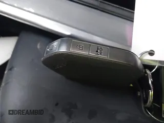 2024 Kia Telluride S с VIN 5XYP6DGC9RG511704, выставлен на аукционе IAAI как лот 42323100 с пробегом 6 266 миль миль и . История ставок и продаж доступна на DreamBid. Изображение 11.