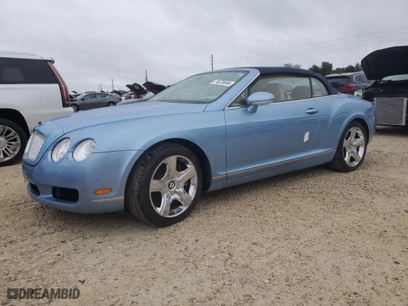 2007 Bentley Continental GT with VIN SCBDR33W67C048204, listed as a Copart auction lot 74670694 with 31,357 mi miles and Salvage Title. Bid and sale history available at carsss.com. Image 1.