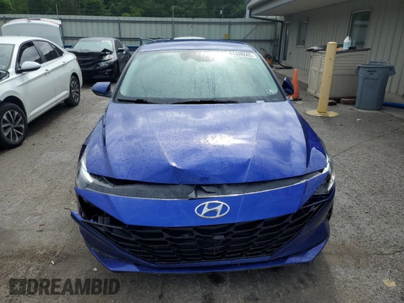 2023 Hyundai Elantra SE with VIN KMHLL4AG8PU610086, listed as a Copart auction lot 61338245 with 17,896 mi miles and Salvage title. Bid and sale history available at DreamBid. Image 5.