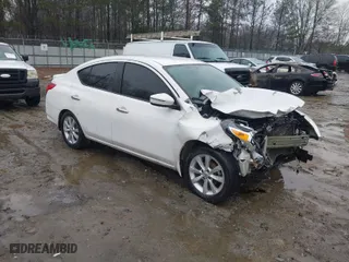 2017 Nissan Versa Sedan SV with VIN 3N1CN7AP1HL856590, listed as a IAAI auction lot 41555911 with 198,837 mi miles. Bid and sale history available at carsss.com. Image 1.