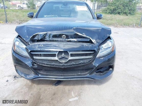 2018 Mercedes-Benz C-Class C 300 with VIN WDDWF4KBXJR404246, listed as a IAAI auction lot 42032191 with 1 mi miles. Bid and sale history available at carsss.com. Image 6.
