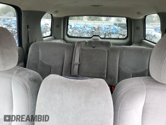 2006 Chevrolet Tahoe LS with VIN 1GNEC13VX6R117879, listed as a Copart auction lot 86512204 with 214,217 mi miles and Salvage Title. Bid and sale history available at carsss.com. Image 10.
