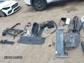 2023 Land Rover Defender X-Dynamic SE с VIN SALE27EUXP2114986, выставлен на аукционе IAAI как лот 42302857 с пробегом 29 384 миль миль и . История ставок и продаж доступна на DreamBid. Изображение 21.