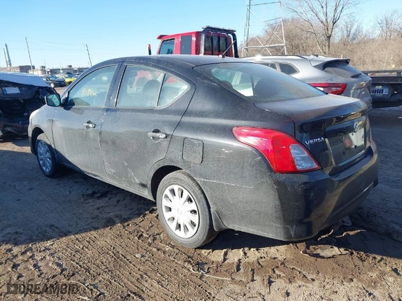 2016 Nissan Versa SV with VIN 3N1CN7AP5GL832064, listed as a IAAI auction lot 41420008 with 80,890 mi miles. Bid and sale history available at carsss.com. Image 3.