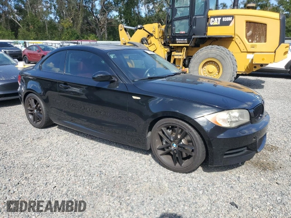 2008 BMW 1 Series 135i with VIN WBAUC73558VF24221, listed as a Copart auction lot 77442894 with 147,335 mi miles and Clean Title. Bid and sale history available at carsss.com. Image 4.