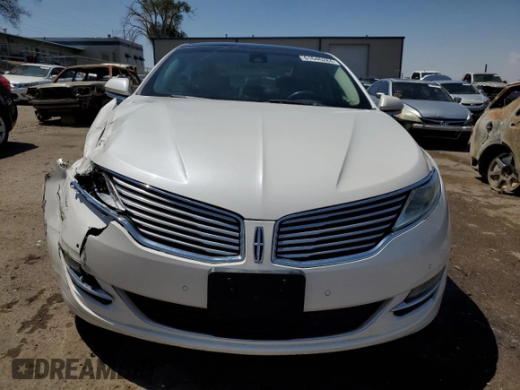 2014 Lincoln MKZ with VIN 3LN6L2J94ER813676, listed as a Copart auction lot 61646284 with 111,388 mi miles and Salvage Title. Bid and sale history available at carsss.com. Image 5.