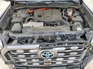 2023 Toyota Tundra Platinum Hybrid с VIN 5TFNC5EC2PX002928, выставлен на аукционе Copart как лот 57489745 с пробегом 34 203 миль миль и Чистый • Clean title. История ставок и продаж доступна на DreamBid. Изображение 11.