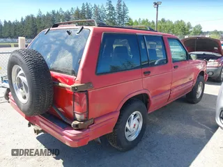 1994 Oldsmobile Bravada z VIN 1GHDT13W8R2705851, wystawiony jako IAAI lot #42182780 z przebiegiem 234 315 mil mil oraz . Historia ofert i sprzedaży dostępna na DreamBid. Obrazek 4.