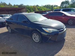 2016 Toyota Camry XLE with VIN 4T4BF1FK8GR584657, listed as a IAAI auction lot 41994436 with 212,401 mi miles. Bid and sale history available at carsss.com. Image 1.