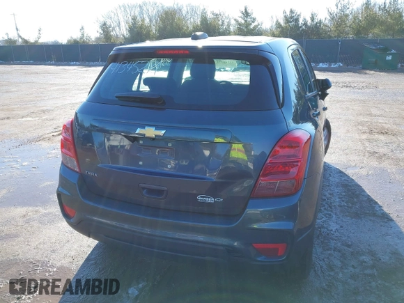 2021 Chevrolet Trax LS with VIN KL7CJKSB2MB303227, listed as a IAAI auction lot 41345271 with 51,801 mi miles. Bid and sale history available at carsss.com. Image 4.