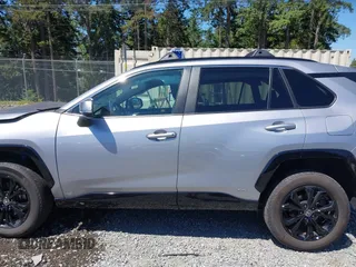2022 Toyota RAV4 Hybrid SE with VIN 4T3T6RFV7NU100943, listed as a IAAI auction lot 42621376 with 22,543 mi miles and . Bid and sale history available at DreamBid. Image 15.