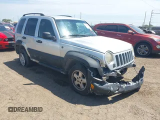 2007 Jeep Liberty Sport with VIN 1J4GK48K87W722615, listed as a IAAI auction lot 42055503 with 244,118 mi miles. Bid and sale history available at carsss.com. Image 1.