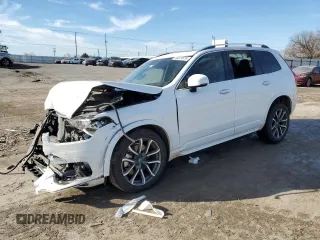 2016 Volvo XC90 T6 Momentum z VIN YV4A22PK6G1076986, wystawiony jako Copart lot #46224615 z przebiegiem Nie podano mil oraz Szkody całkowita. Historia ofert i sprzedaży dostępna na DreamBid. Obrazek 1.