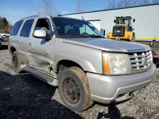 2004 Cadillac Escalade with VIN 1GYEK63N44R147220, listed as a Copart auction lot 47893315 with Not provided miles and Salvage title. Bid and sale history available at DreamBid. Image 4.