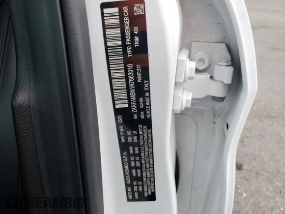 2022 Alfa Romeo Giulia Veloce z VIN ZARFAMBN1N7663010, wystawiony jako Copart lot #49127975 z przebiegiem 13 822 mil mil oraz Szkoda całkowita • Salvage title. Historia ofert i sprzedaży dostępna na DreamBid. Obrazek 12.