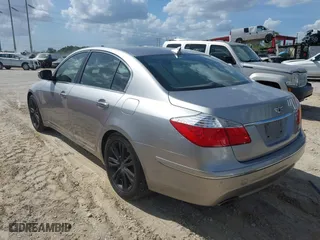 2009 Hyundai Genesis with VIN KMHGC46F19U054949, listed as a IAAI auction lot 41962104 with 95,924 mi miles. Bid and sale history available at carsss.com. Image 3.