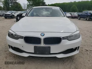 2014 BMW 3 Series 320i xDrive with VIN WBA3C3G54ENR25444, listed as a Copart auction lot 54017355 with 161,834 mi miles and Clean Title. Bid and sale history available at carsss.com. Image 5.