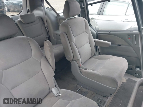 2008 Honda Odyssey EX с VIN 5FNRL38488B027547, выставлен на аукционе IAAI как лот 42519365 с пробегом 190 467 миль миль и . История ставок и продаж доступна на DreamBid. Изображение 8.