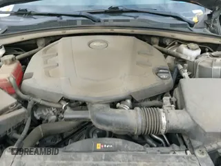 2021 Chevrolet Camaro 2LT z VIN 1G1FD1RS7M0142689, wystawiony jako IAAI lot #41680198 z przebiegiem 46 185 mil mil oraz . Historia ofert i sprzedaży dostępna na DreamBid. Obrazek 19.