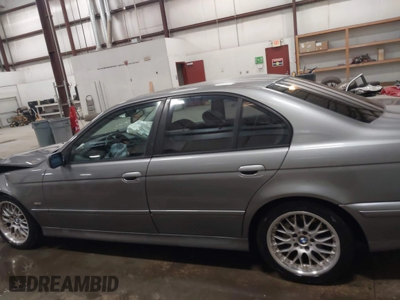 2003 BMW 5 Series 530iA with VIN WBADT63433CK45644, listed as a IAAI auction lot 41850399 with 178,600 mi miles. Bid and sale history available at carsss.com. Image 14.