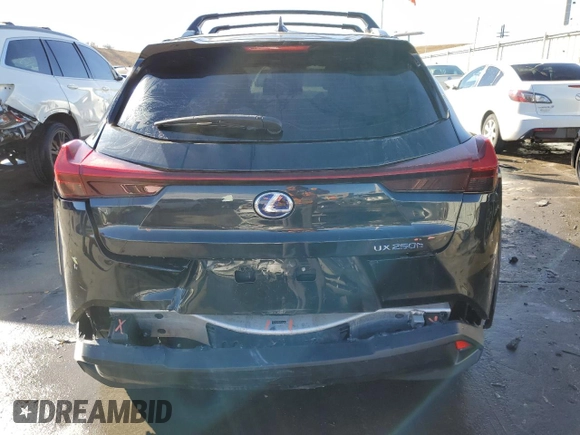 2019 Lexus UX with VIN JTHU9JBH1K2003978, listed as a Copart auction lot 71582382 with 35,239 mi miles. Bid and sale history available at carsss.com. Image 6.