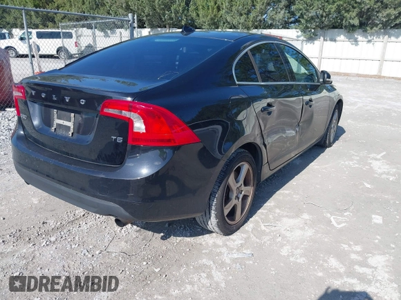 2012 Volvo S60 T5 z VIN YV1622FS1C2124192, wystawiony jako IAAI lot #42202685 z przebiegiem 170 552 mil mil oraz . Historia ofert i sprzedaży dostępna na DreamBid. Obrazek 4.