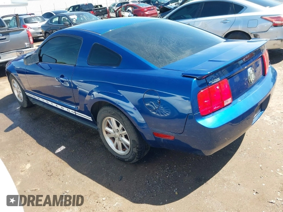 2008 Ford Mustang Deluxe with VIN 1ZVHT80N185198460, listed as a IAAI auction lot 42171425 with 135,024 mi miles and . Bid and sale history available at DreamBid. Image 3.