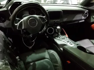 2023 Chevrolet Camaro 2LT z VIN 1G1FD1RS3P0128342, wystawiony jako Copart lot #82354134 z przebiegiem Nie podano mil oraz Nie do naprawy • Non repairable. Historia ofert i sprzedaży dostępna na DreamBid. Obrazek 8.