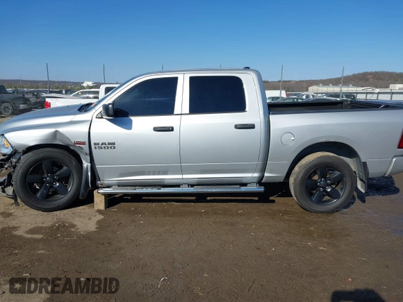 2014 Ram 1500 Express with VIN 1C6RR7KT0ES151209, listed as a IAAI auction lot 41421130 with 146,345 mi miles. Bid and sale history available at carsss.com. Image 14.