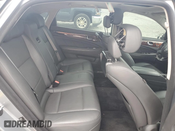 2015 Hyundai Equus Ultimate z VIN KMHGH4JH4FU096943, wystawiony jako Copart lot #70185544 z przebiegiem 98 074 mil mil oraz Szkoda całkowita • Salvage title. Historia ofert i sprzedaży dostępna na DreamBid. Obrazek 10.