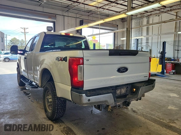 2019 Ford F-250 XL с VIN 1FT7X2B64KEE42034, выставлен на аукционе IAAI как лот 42785447 с пробегом 170 756 миль миль и . История ставок и продаж доступна на DreamBid. Изображение 23.