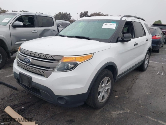 2013 Ford Explorer with VIN 1FM5K7B82DGA54677, listed as a IAAI auction lot 41774070 with 166,091 mi miles. Bid and sale history available at carsss.com. Image 17.