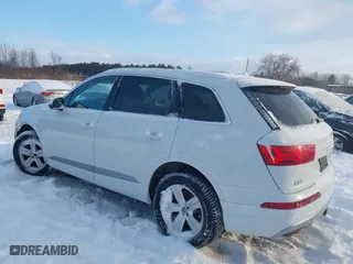 2018 Audi Q7 Premium Plus with VIN WA1LHAF77JD004096, listed as a IAAI auction lot 41376622 with 92,615 mi miles. Bid and sale history available at carsss.com. Image 3.