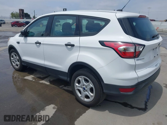 2017 Ford Escape S z VIN 1FMCU0F72HUE74070, wystawiony jako IAAI lot #42462043 z przebiegiem 73 682 mil mil oraz . Historia ofert i sprzedaży dostępna na DreamBid. Obrazek 3.
