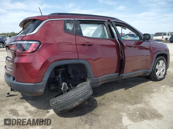 2022 Jeep Compass Latitude with VIN 3C4NJDBB3NT122001, listed as a Copart auction lot 49151555 with 92,165 mi miles and Salvage title. Bid and sale history available at DreamBid. Image 3.