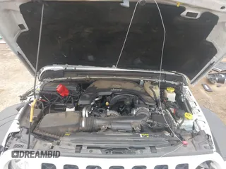 2020 Jeep Gladiator Sport S с VIN 1C6JJTAG1LL204637, выставлен на аукционе IAAI как лот 41743343 с пробегом 94 305 миль миль и . История ставок и продаж доступна на DreamBid. Изображение 10.