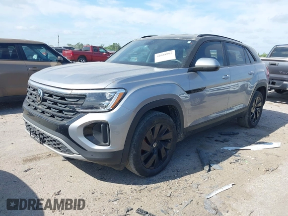 2024 Volkswagen Atlas SE with VIN 1V2WE2CA0RC201550, listed as a IAAI auction lot 42048995 with 47,181 mi miles and . Bid and sale history available at DreamBid. Image 18.