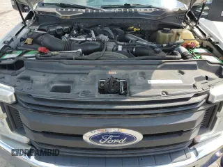 2017 Ford F-250 Lariat z VIN 1FT7W2BT9HEB88290, wystawiony jako Copart lot #57103745 z przebiegiem 325 652 mil mil oraz Czysty tytuł • Clean title. Historia ofert i sprzedaży dostępna na DreamBid. Obrazek 11.