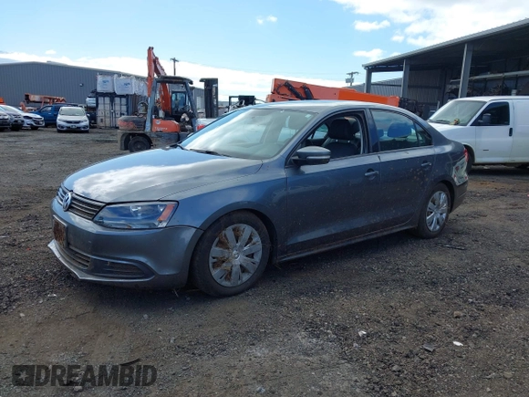 2012 Volkswagen Jetta SE with VIN 3VWDX7AJ2CM420502, listed as a IAAI auction lot 41491853 with 81,244 mi miles and . Bid and sale history available at DreamBid. Image 2.