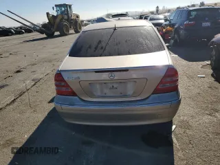 2001 Mercedes-Benz C 320 with VIN WDBRF64JX1F125063, listed as a Copart auction lot 70102164 with 204,937 mi miles and Salvage Title. Bid and sale history available at DreamBid. Image 6.