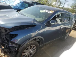 2014 Nissan Rogue S z VIN 5N1AT2MT9EC820865, wystawiony jako Copart lot #50389975 z przebiegiem 121 372 mil mil oraz Szkoda całkowita • Salvage title. Historia ofert i sprzedaży dostępna na DreamBid. Obrazek 1.
