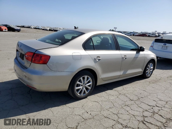 2012 Volkswagen Jetta SE с VIN 3VWDP7AJ0CM456267, выставлен на аукционе Copart как лот 58436325 с пробегом 102 948 миль миль и Списание • Salvage title. История ставок и продаж доступна на DreamBid. Изображение 3.