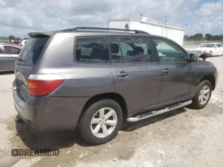 2009 Toyota Highlander with VIN JTEDS41A292085513, listed as a Copart auction lot 61062295 with 97,773 mi miles and Salvage title. Bid and sale history available at DreamBid. Image 3.