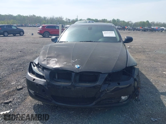 2009 BMW 3 Series 328i z VIN WBAPH73509A173870, wystawiony jako IAAI lot #42113515 z przebiegiem 177 872 mil mil oraz . Historia ofert i sprzedaży dostępna na DreamBid. Obrazek 12.