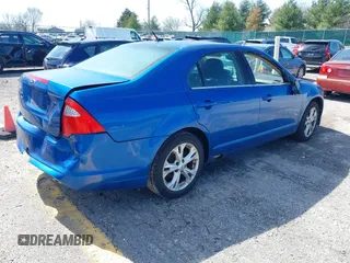 2012 Ford Fusion SE z VIN 3FAHP0HA0CR129328, wystawiony jako IAAI lot #41071631 z przebiegiem 174 913 mil mil oraz . Historia ofert i sprzedaży dostępna na DreamBid. Obrazek 4.